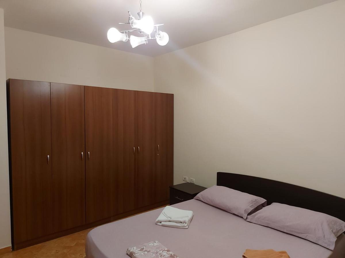 Apartament Mano' S Place Tirana Zewnętrze zdjęcie