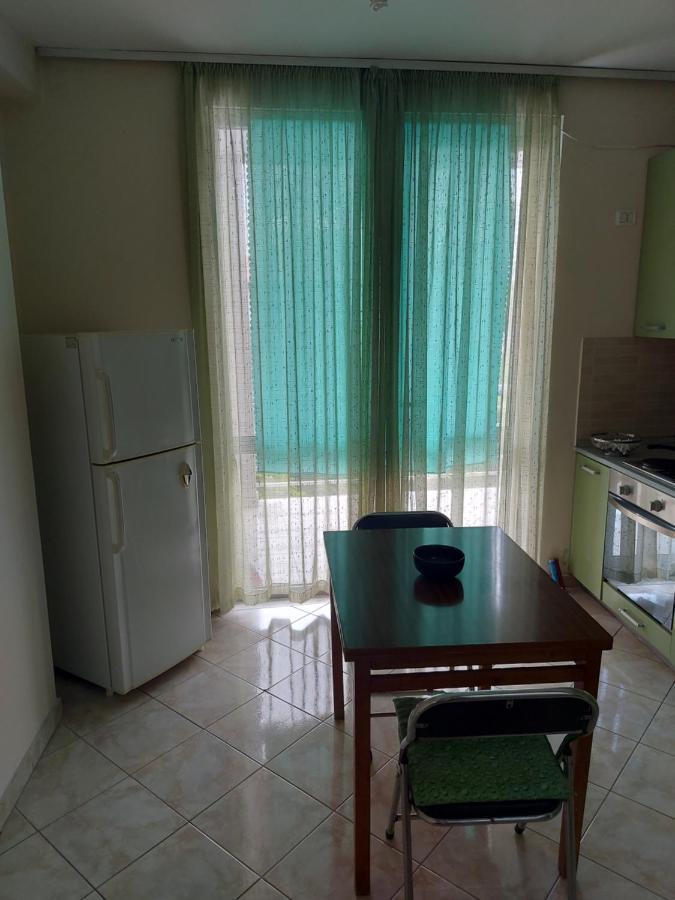 Apartament Mano' S Place Tirana Zewnętrze zdjęcie